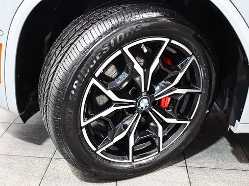 Used 2024 BMW X4 M40i w/ Premium Package image 7