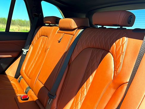 New 2026 BMW X5 M60i AWD/4WD image 17