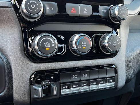 New 2026 RAM 5500 Tradesman w/ Chrome Appearance Group AWD/4WD image 21