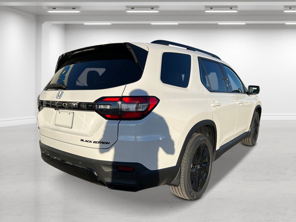 New 2026 Honda Pilot Black Edition image 5