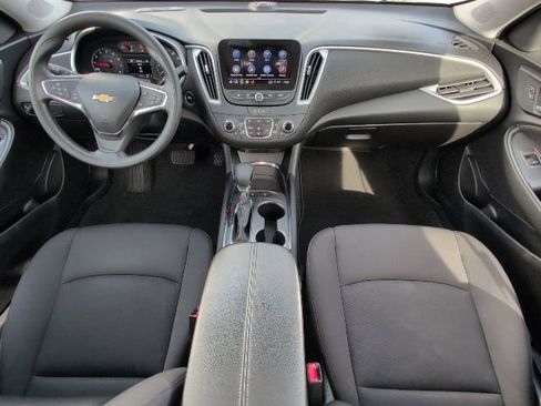 Used 2024 Chevrolet Malibu LT image 5