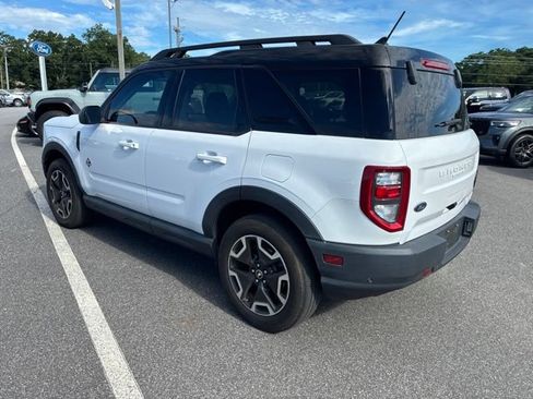 Certified 2023 Ford Bronco Sport Outer Banks w/ Tech Package AWD/4WD image 3