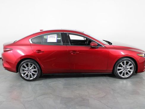 Used 2021 MAZDA MAZDA3 s image 13