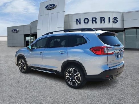 Used 2023 Subaru Ascent Touring AWD/4WD image 3