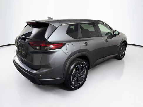 Used 2025 Nissan Rogue SV FWD image 9