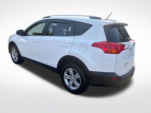 Used 2014 Toyota RAV4 XLE AWD/4WD image 3