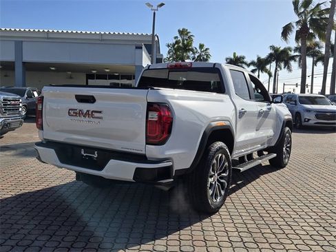 Certified 2024 GMC Canyon Denali image 7