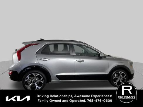 Used 2023 Kia Niro SX Touring FWD image 10
