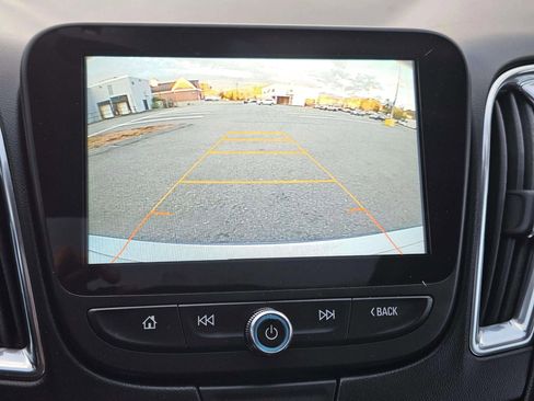 Used 2017 Chevrolet Malibu LT w/ Leather Package image 36