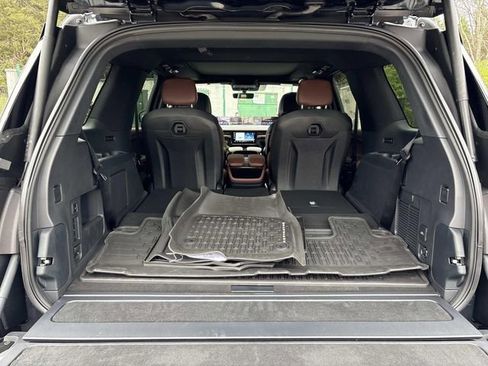 New 2026 Lincoln Navigator Reserve image 12