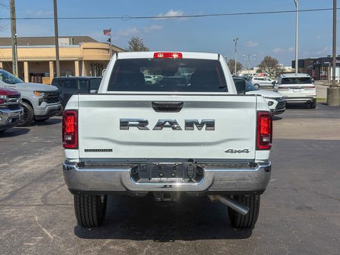 Used 2025 RAM 2500 Big Horn AWD/4WD image 9