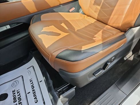 Used 2023 Nissan Pathfinder Platinum w/ Cargo Package AWD/4WD image 34