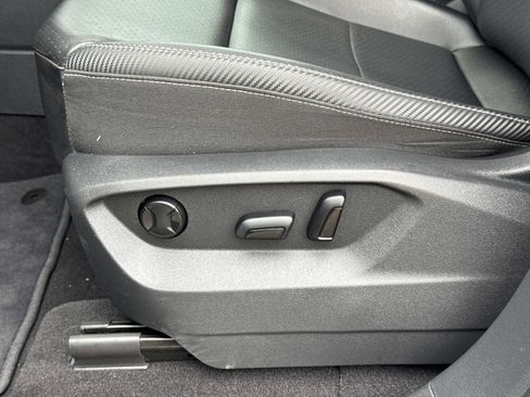 Certified 2022 Volkswagen Atlas Cross Sport SE image 22