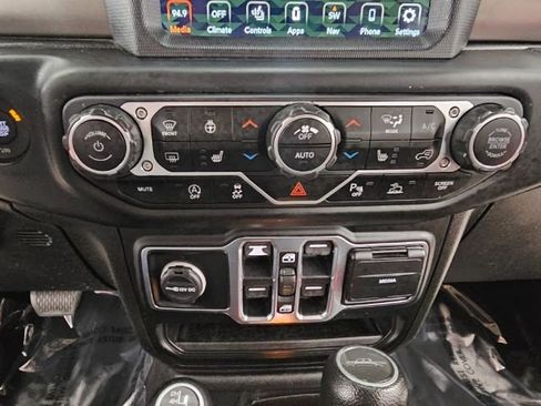 Used 2020 Jeep Gladiator Sport w/ Quick Order Package 24S image 19