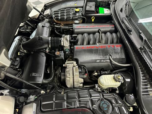 Used 2000 Chevrolet Corvette Convertible 2D w/ Memory Pkg image 46