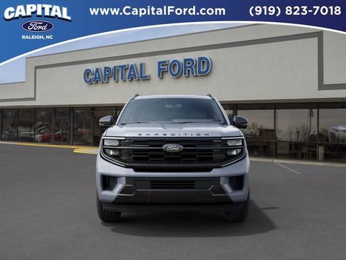 New 2027 Ford Expedition Max Platinum w/ Stealth Performance Package AWD/4WD image 3