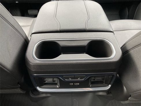 Used 2023 Chevrolet Silverado 1500 LTZ image 24