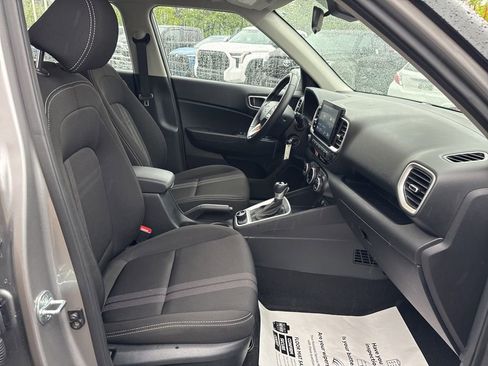 Used 2023 Hyundai Venue SEL w/ Cargo Package FWD image 21