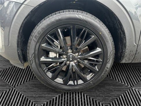 Used 2021 Kia Telluride SX w/ SX Prestige Package image 14