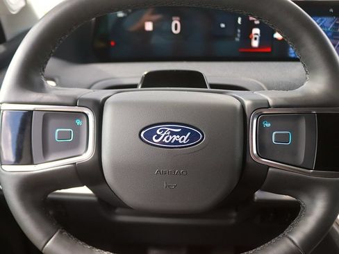 Used 2025 Ford Expedition Active RWD image 22