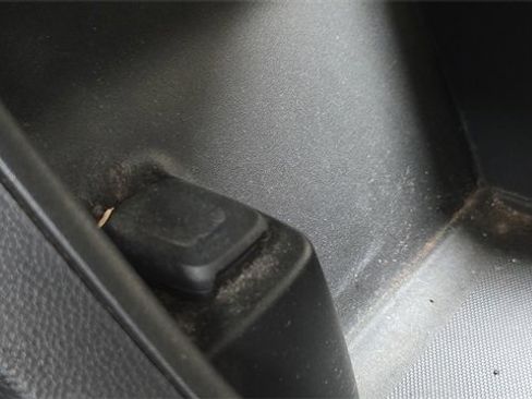 Used 2019 Buick Enclave Essence image 39