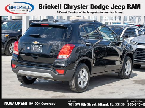Used 2020 Chevrolet Trax LT w/ LT Convenience Package image 5