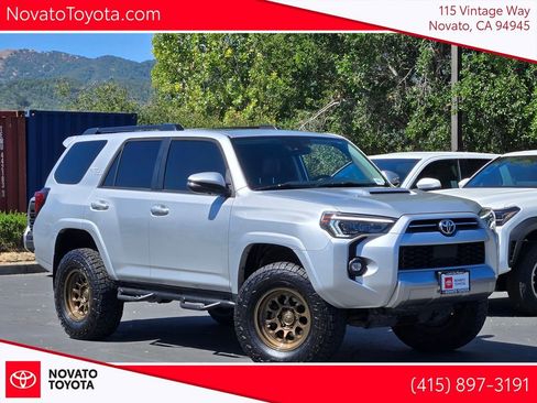 Used 2021 Toyota 4Runner TRD Off-Road Premium w/ Moonroof Package AWD/4WD image 1