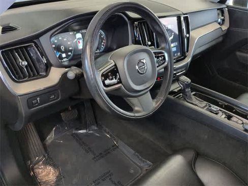 Used 2018 Volvo XC60 T6 Inscription w/ Convenience Package image 10