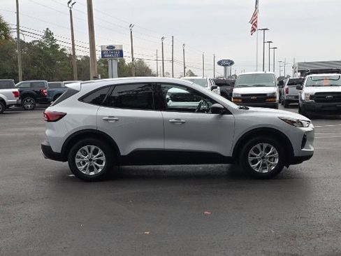 Certified 2025 Ford Escape Active w/ Tech Pack #1 image 8