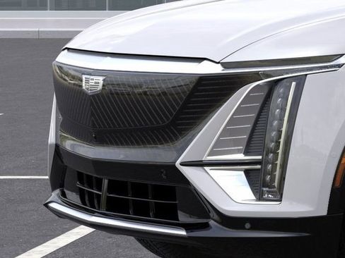 New 2025 Cadillac Lyriq Luxury image 13