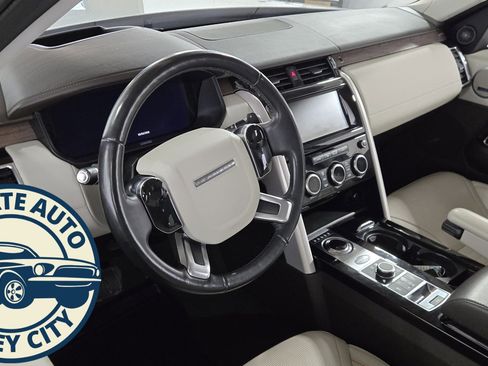 Used 2019 Land Rover Discovery HSE Luxury image 13