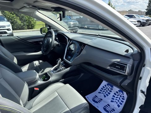 Certified 2024 Subaru Outback Onyx Edition XT AWD/4WD image 17