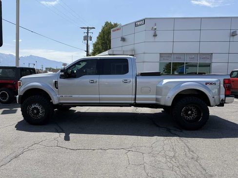 Used 2022 Ford F450 Lariat w/ Lariat Ultimate Package AWD/4WD image 9