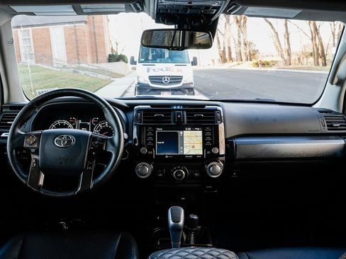 Used 2022 Toyota 4Runner TRD Off-Road Premium image 11