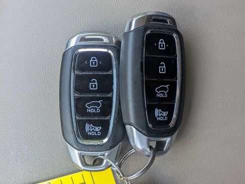 Used 2019 Hyundai Santa Fe Limited FWD image 34
