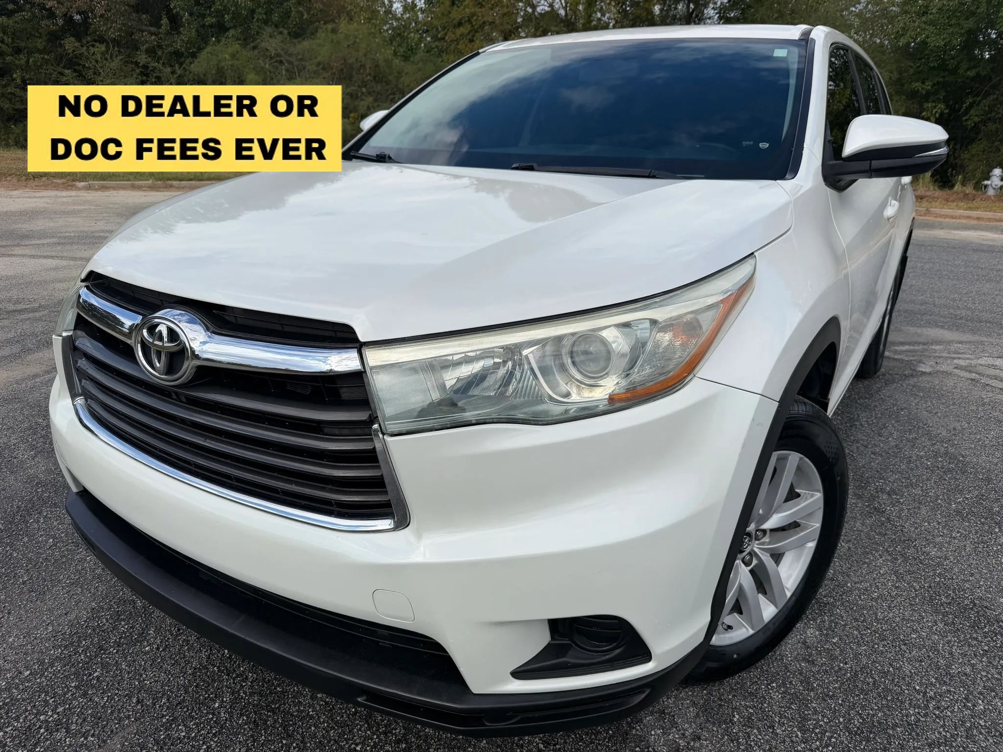 Used 2016 Toyota Highlander LE AWD/4WD image 1