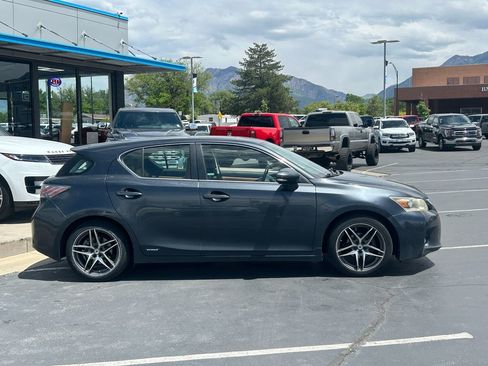 Used 2011 Lexus CT 200h Premium FWD image 2