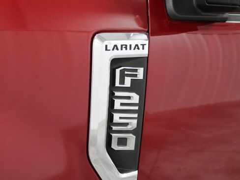 Used 2019 Ford F250 Lariat w/ Lariat Ultimate Package AWD/4WD image 14