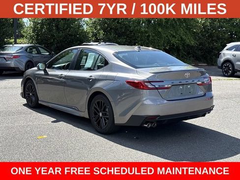 Used 2025 Toyota Camry SE FWD image 4