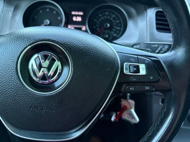 Used 2016 Volkswagen Golf S FWD image 15