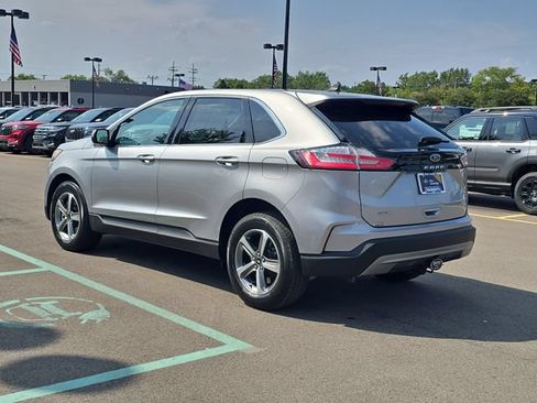 Certified 2024 Ford Edge SEL w/ Convenience Package AWD/4WD image 3
