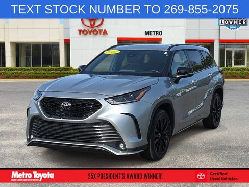 Certified 2025 Toyota Highlander XSE AWD/4WD image 1