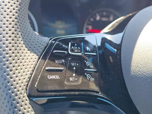 Used 2025 Mercedes-Benz Sprinter 2500 image 30