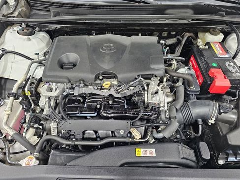 Used 2020 Toyota Camry SE image 30