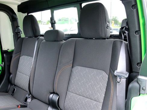 Used 2025 Jeep Gladiator Mojave image 23