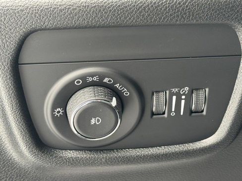 New 2025 Jeep Grand Cherokee L Limited w/ Trailer Tow Package image 13