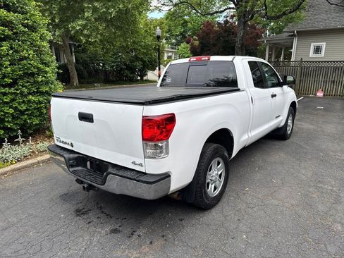 Used 2011 Toyota Tundra 4x4 Double Cab w/ Tow Pkg image 5