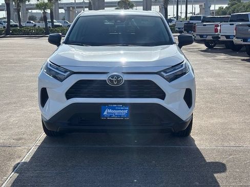 Used 2024 Toyota RAV4 LE FWD image 6