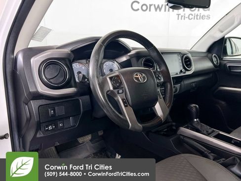 Used 2022 Toyota Tacoma SR5 AWD/4WD image 3