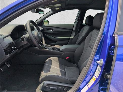 Used 2025 Honda Accord Sport image 14